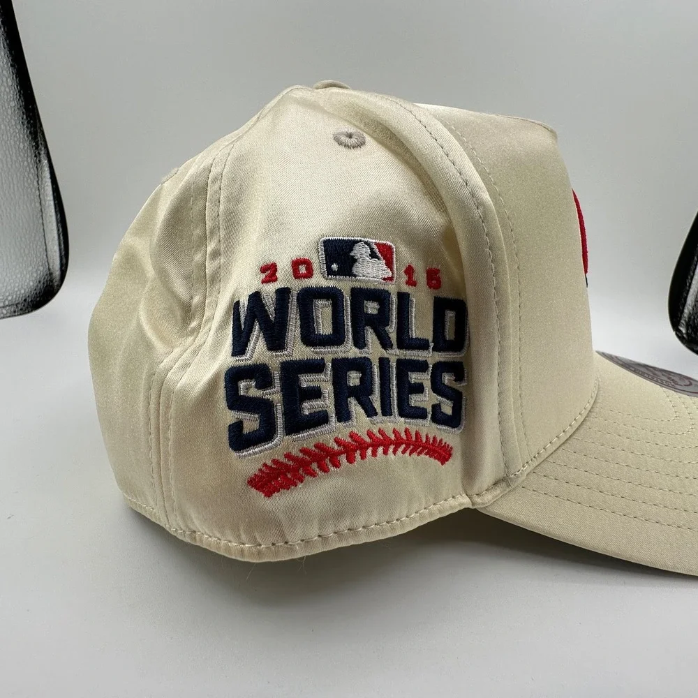 Chicago Cubs Satin Snapback Hat Mitchell & Ness Pro Pinch Cream World Series NEW